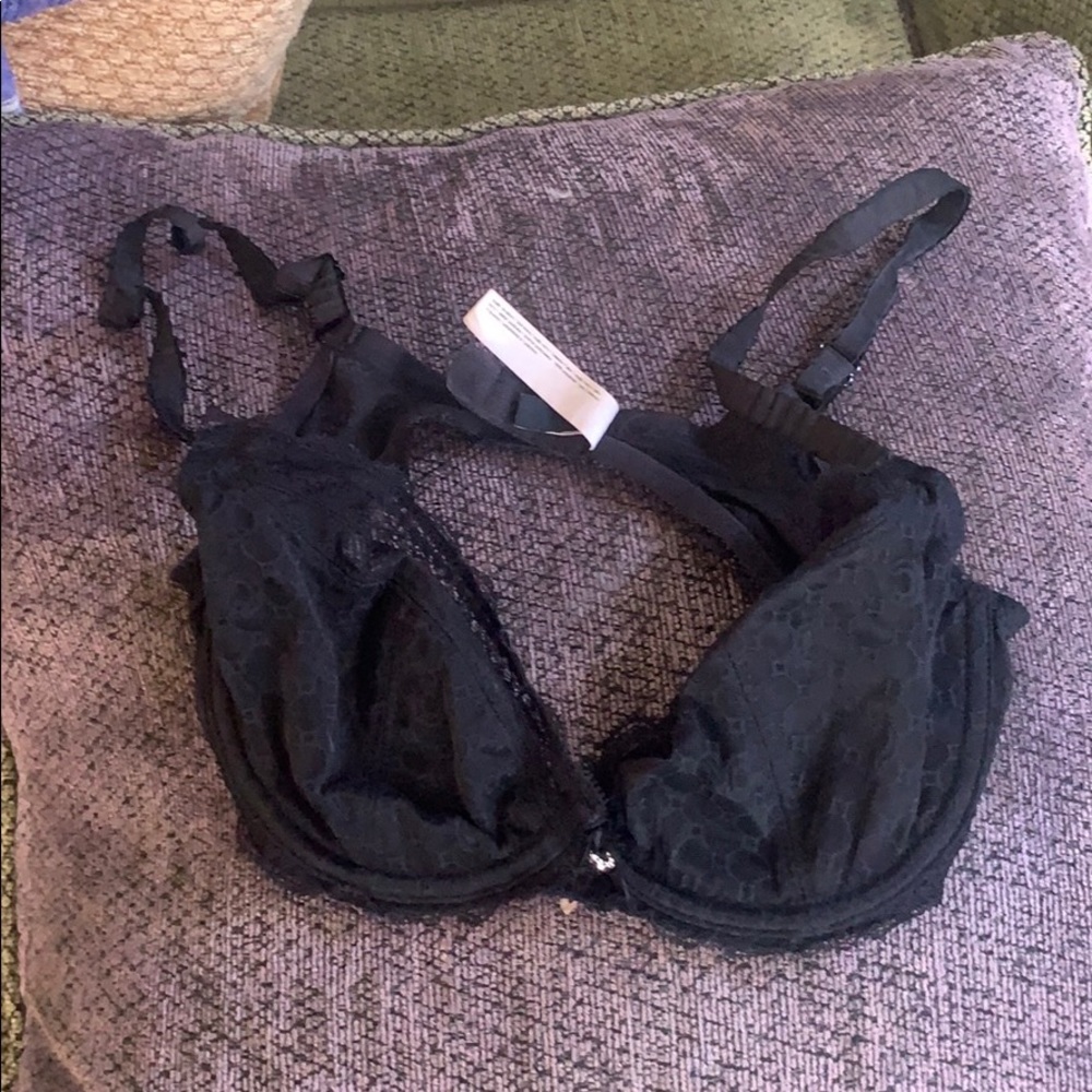 Beautiful black lace Chantelle bra